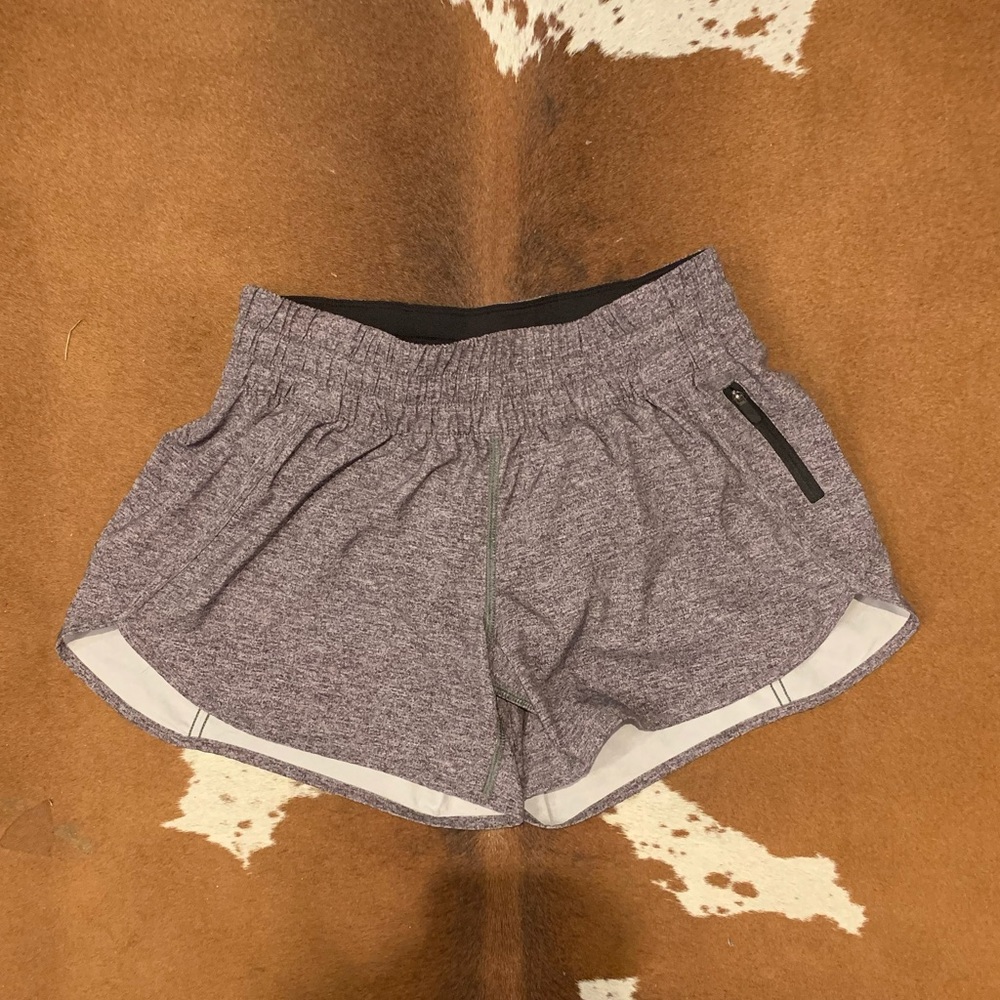 Lululemon Tracker Short 4” Size 8 Gray